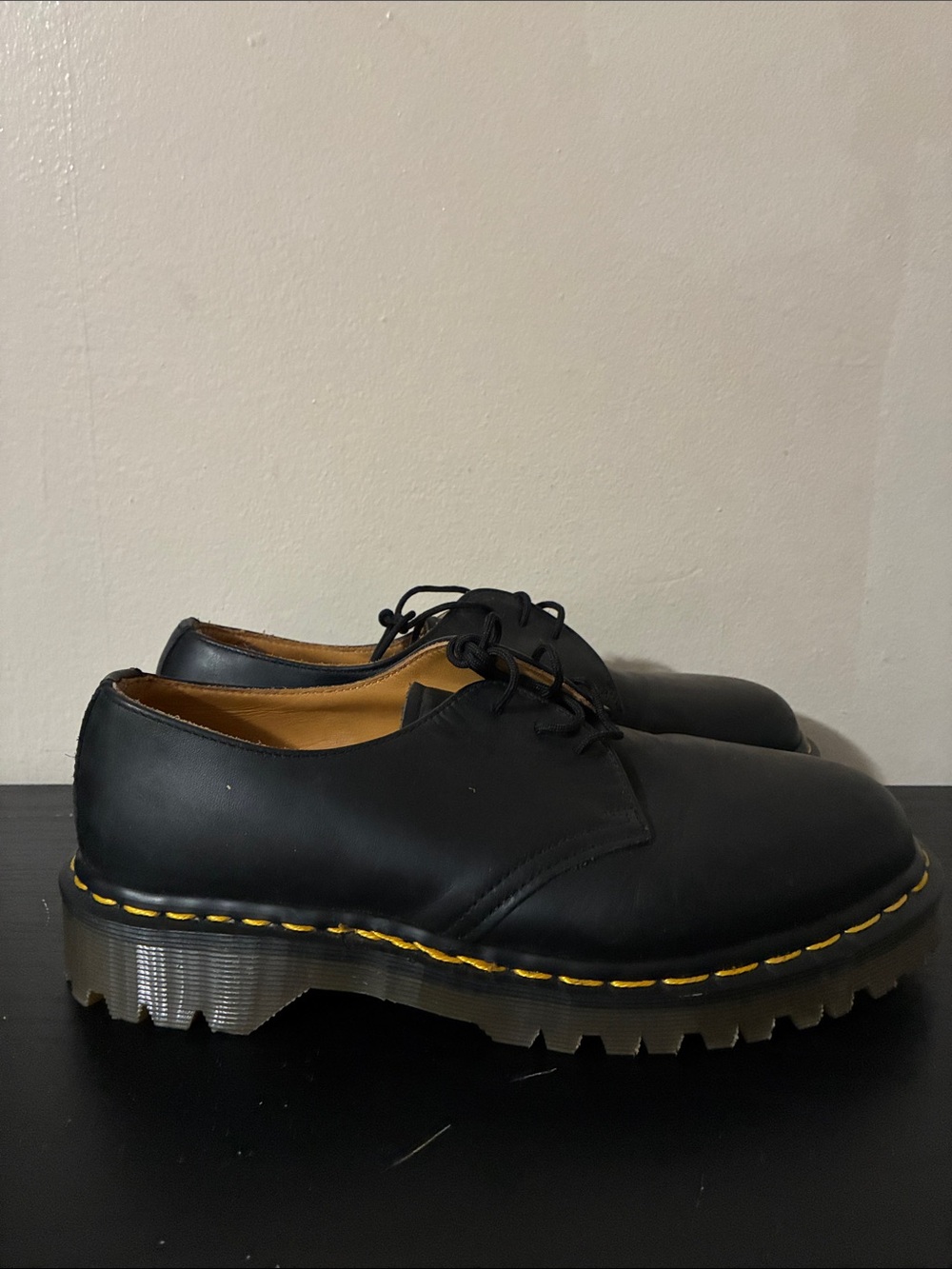 Vintage Dr. Martens Original Oxford Shoes 1461 Made in England Size 6